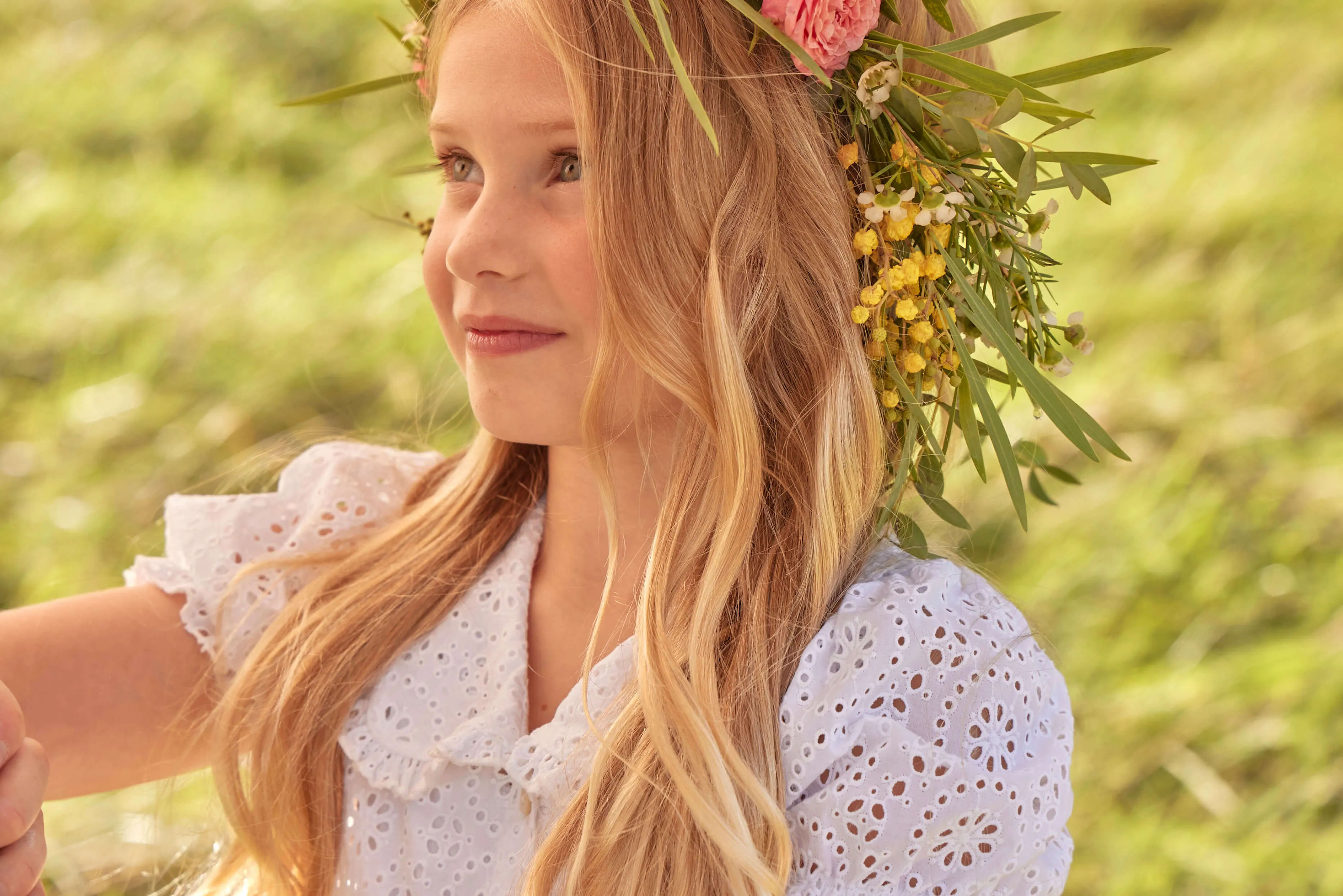 Broderie Anglaise Statement Collar Short Sleeve Blouse in White (4-10yrs)