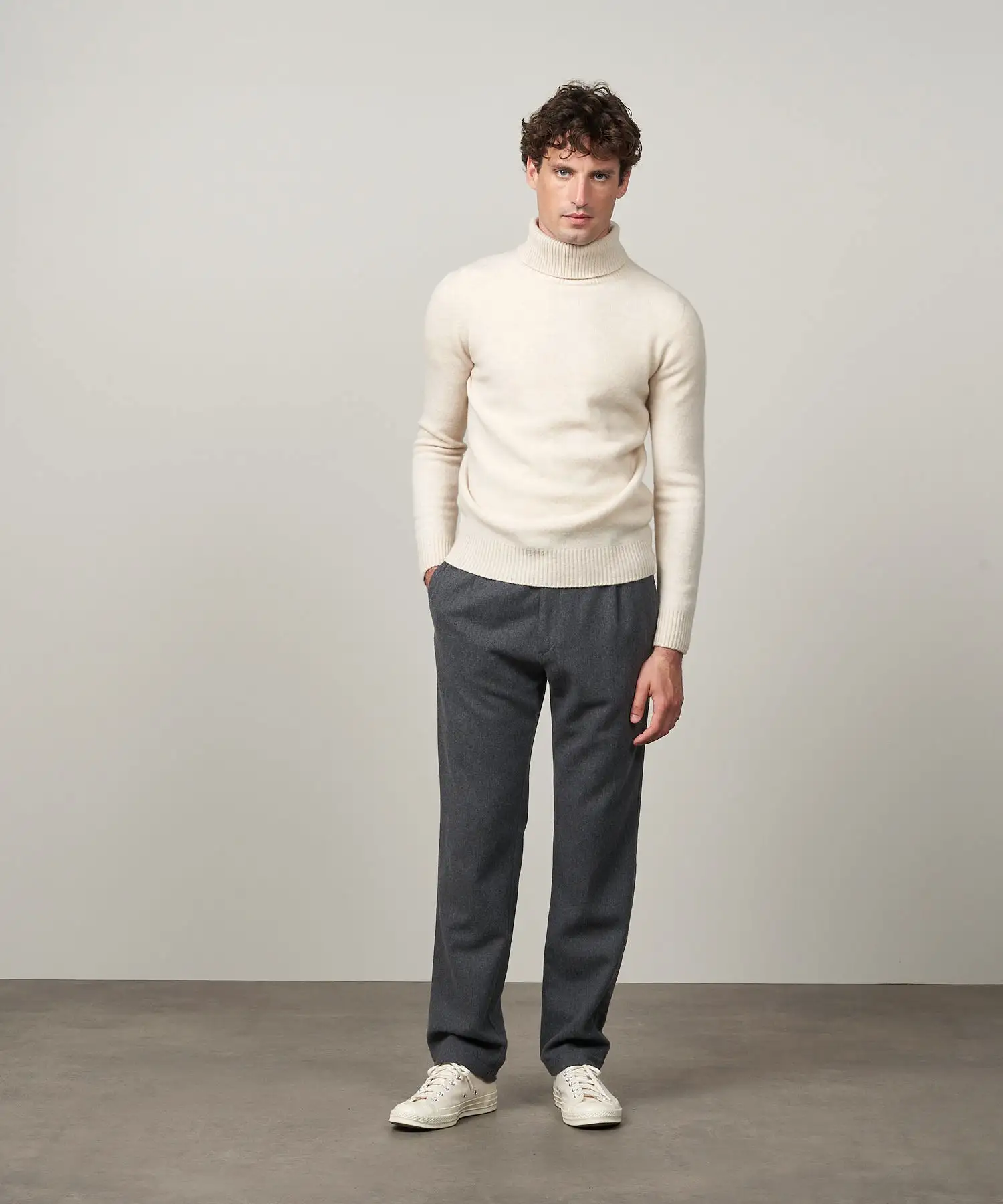 HARTFORD Off White Merino Wool Seamless Roll Neck