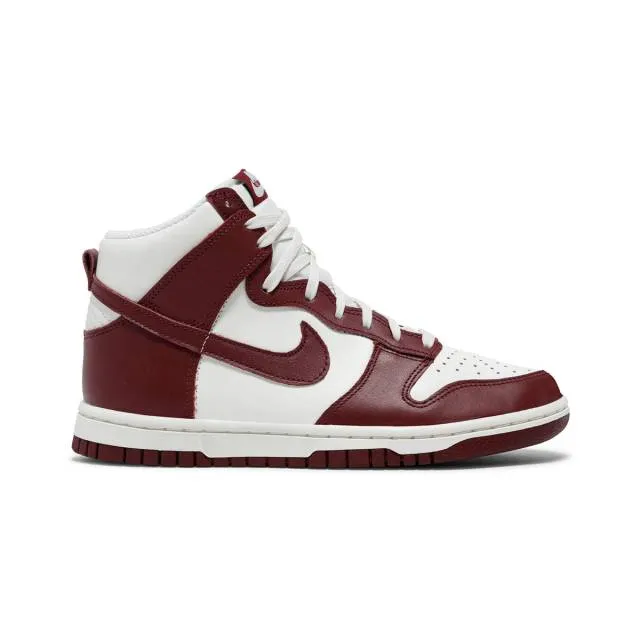 Nike Women's Dunk High (Team Red/ Sail/ Team Red/ Pale I...