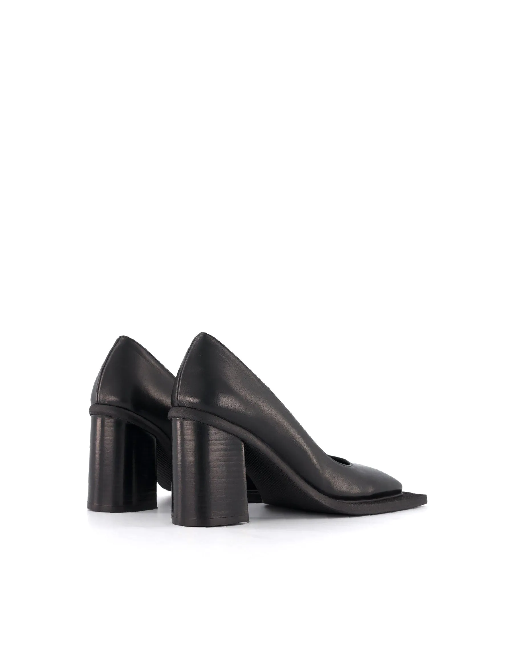 Ninamounah Black Howl Pumps