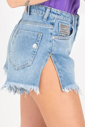 Shorts con spacchi laterali