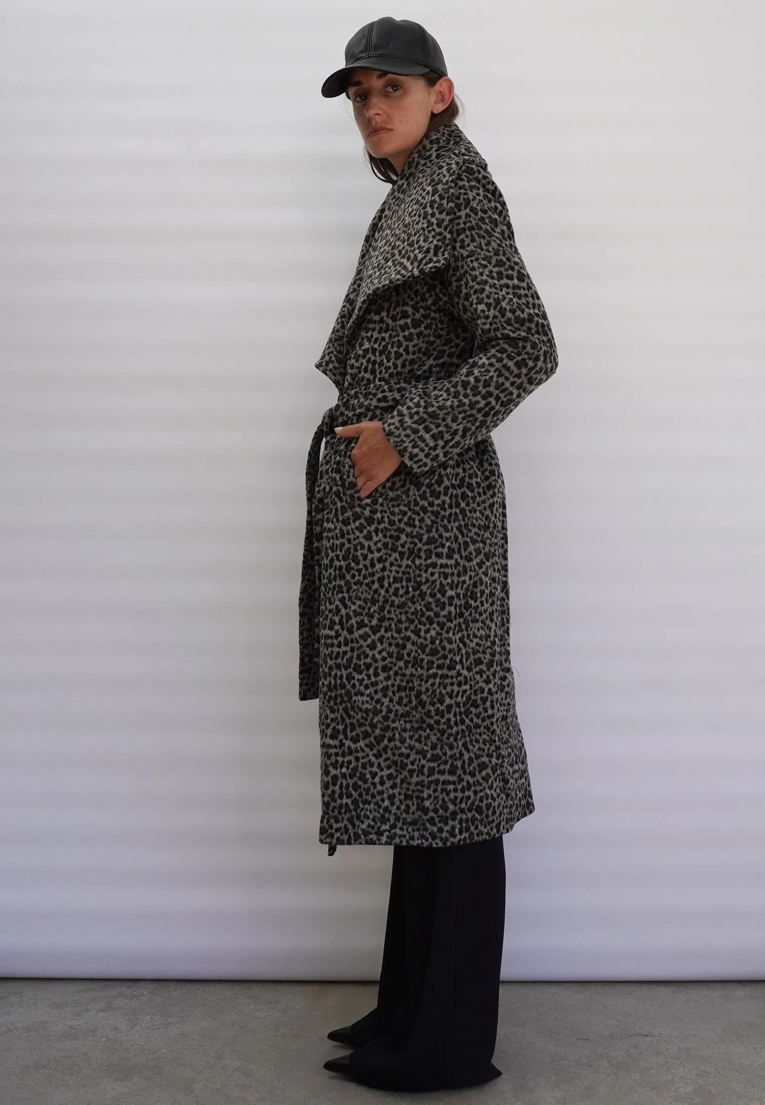 ULTRA COAT ANIMAL JACQUARD