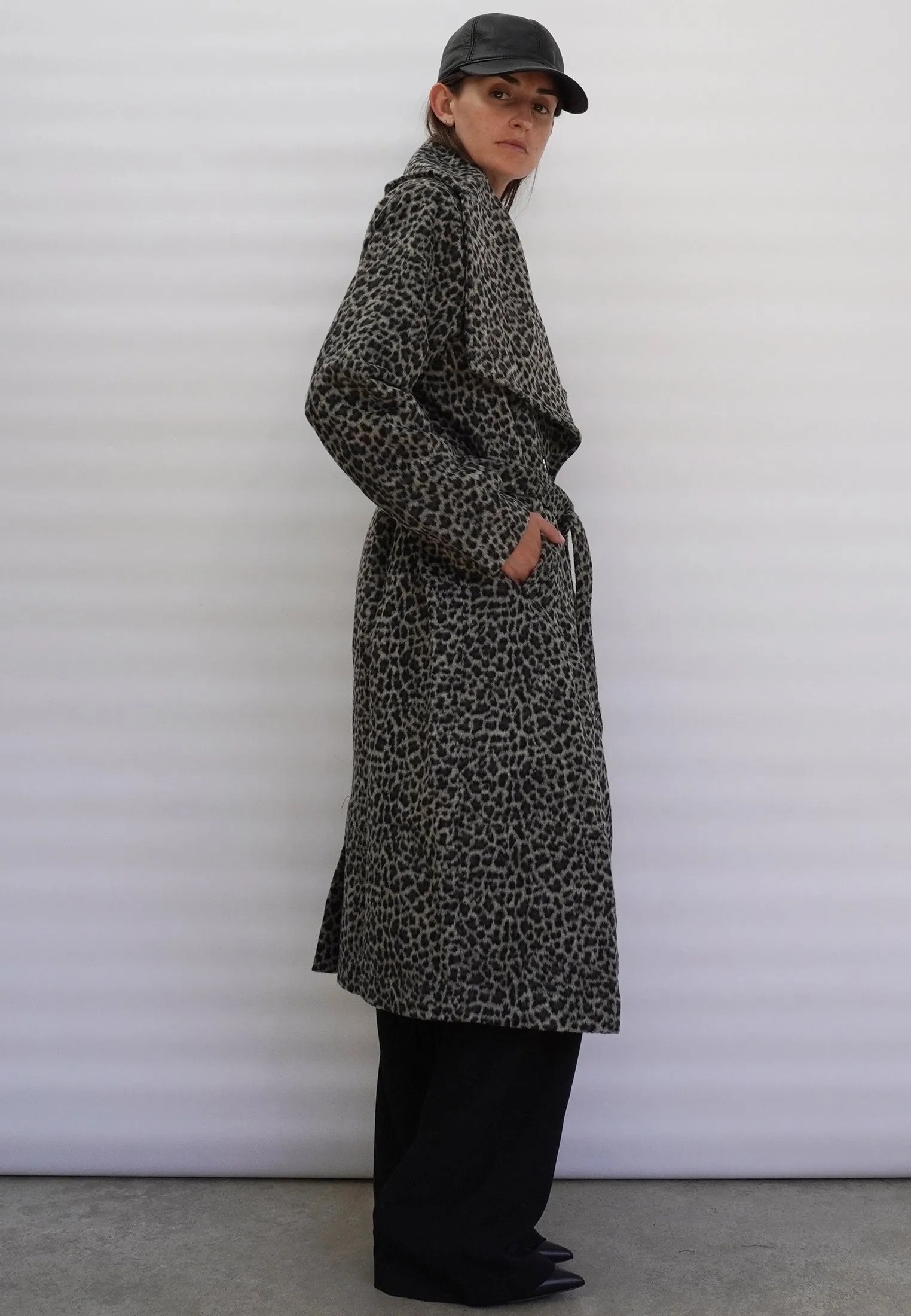 ULTRA COAT ANIMAL JACQUARD