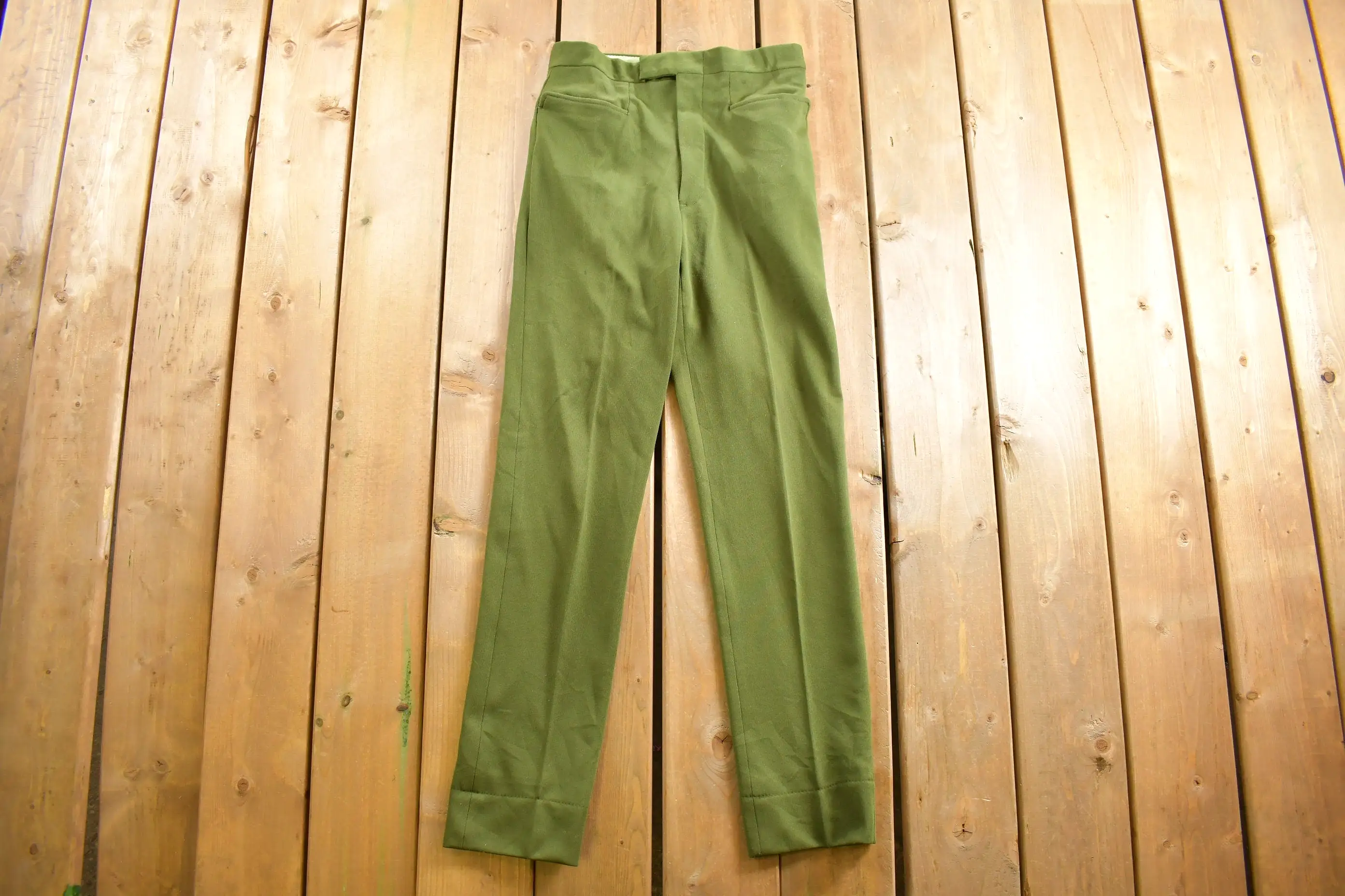 Vintage 1970s Pleated Trousers Size 28 x 30.5 / 70s Pants / Streetwear Fashion / True Vintage / 70s Slacks / Polyester Trousers