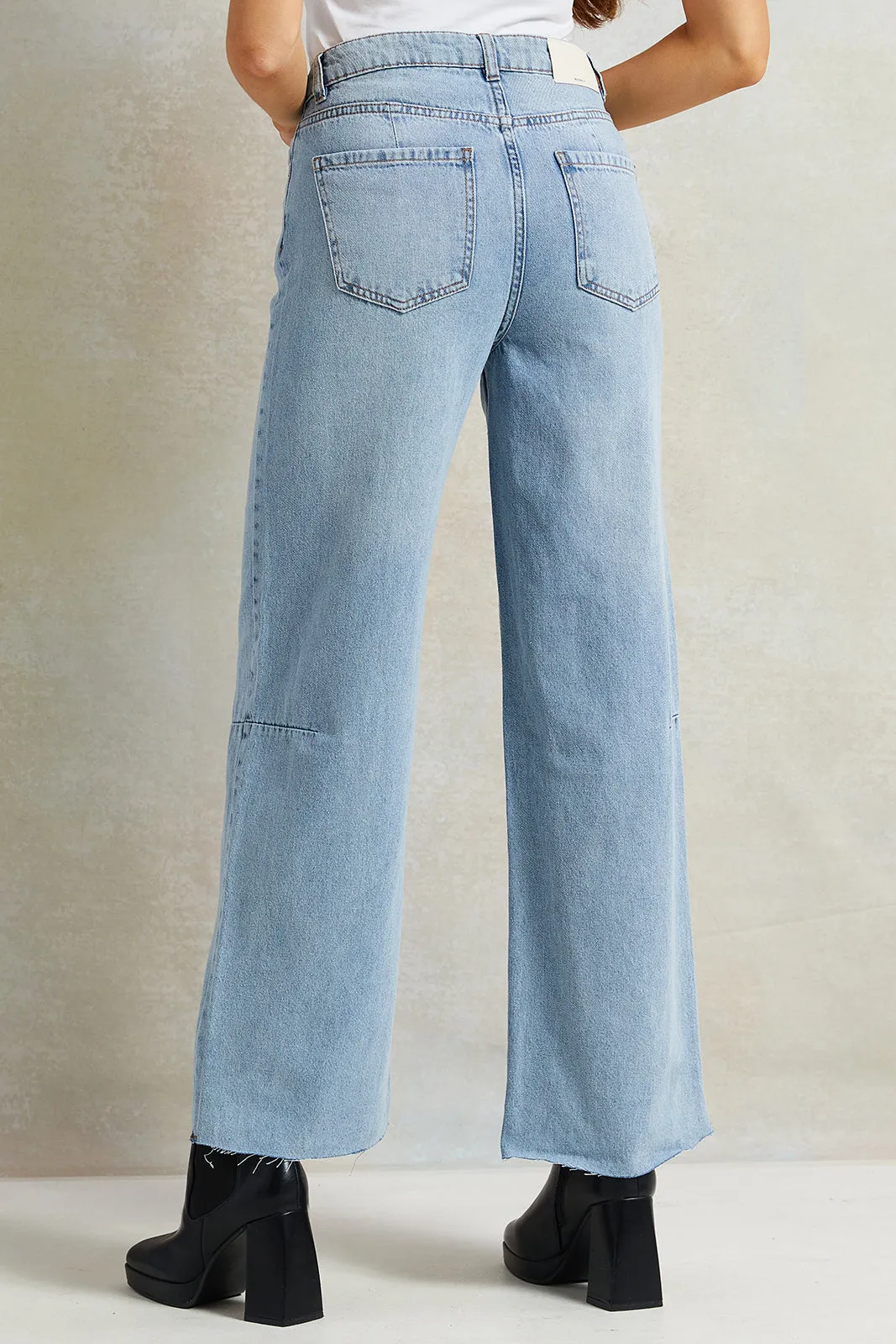 Women Blue Straight Fit Jeans